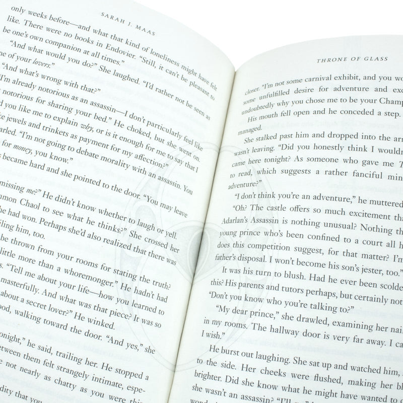 Throne of Glass Collector's Edition By Sarah J Mass