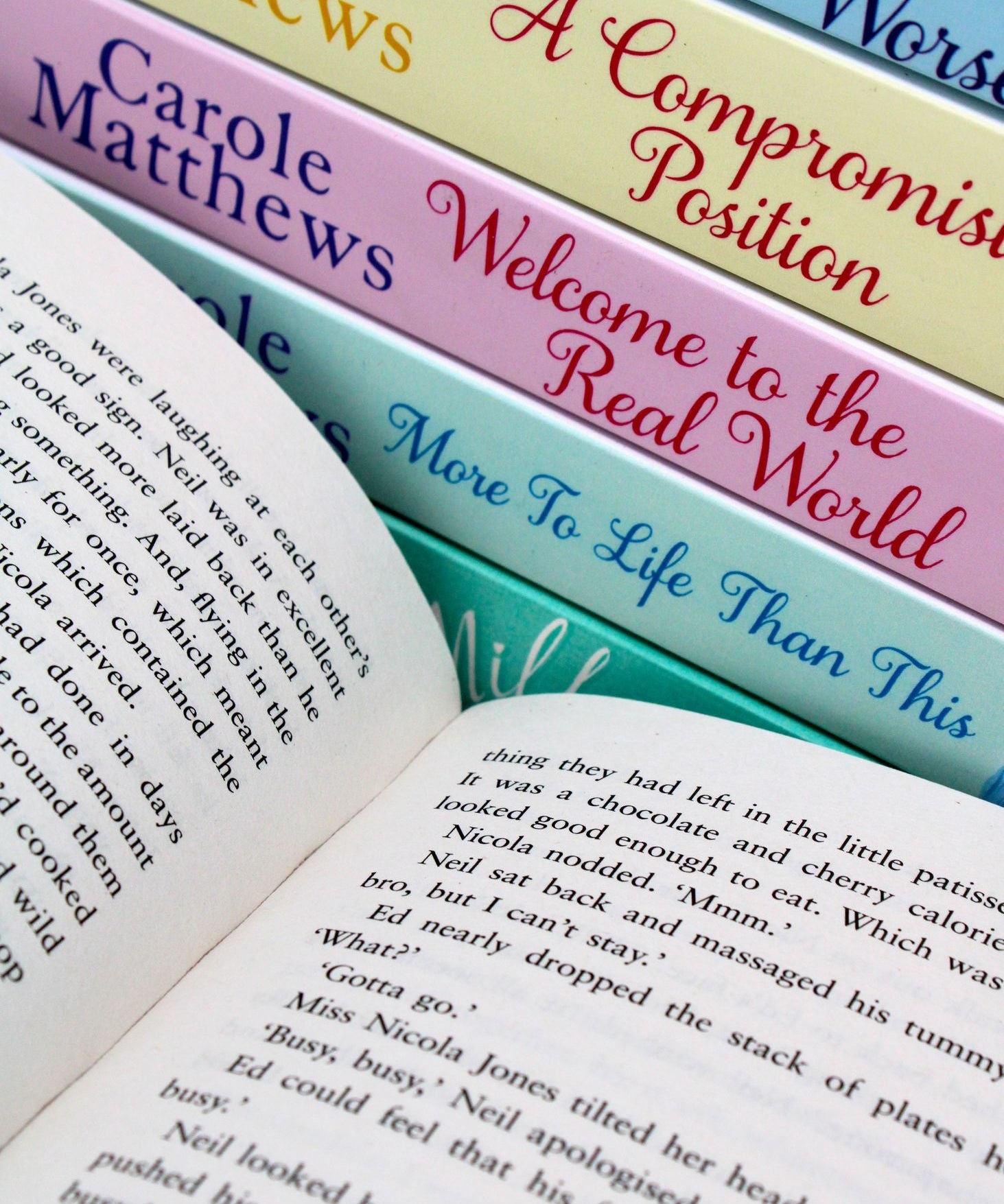 Photo of Carole Matthews 7 Book Collection Set Pages